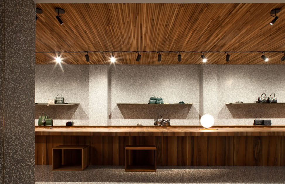  Il progetto prevedeva la realizzazione di un nuovo showroom a Milano, si chiedeva allo studio MD41 uno spazio minimale e contemporaneo dove esporre al meglio il prodotto.